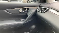 Nissan Qashqai 1.3 DiG-T N-Motion 5dr Petrol Hatchback